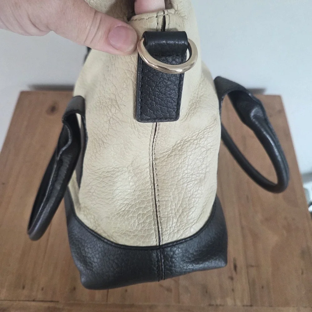 Kate Spade New York Cream Black Pebbled Leather Satchel Purse Missing Strap